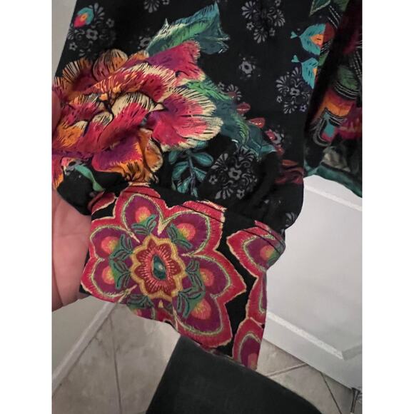 Johnny Was The Janie Favorite Puff Sleeve Mock Neck S top Darnahta Scarf Print - Picture 6 of 7